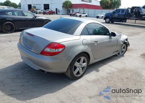 2005 Mercedes-Benz Slk 350 from USA, damaged, VIN WDBWK56F95F036480